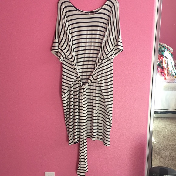 Forever 21 Dresses & Skirts - Forever 21 navy and white striped dress with tie